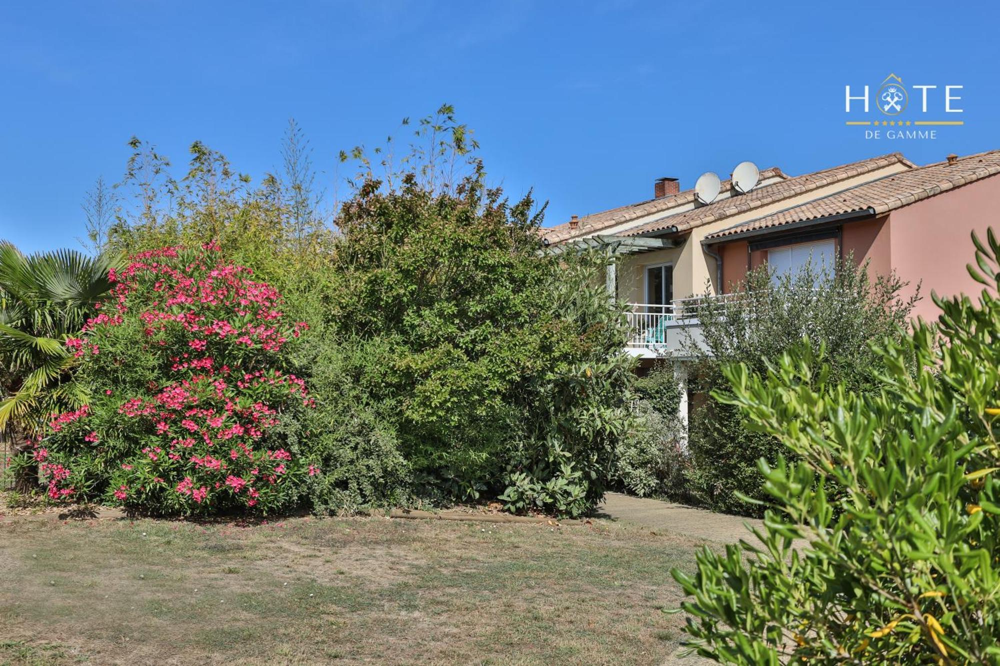 Residence Les Dunes- Appartement Avec Piscine 莱萨布勒-多洛讷 外观 照片